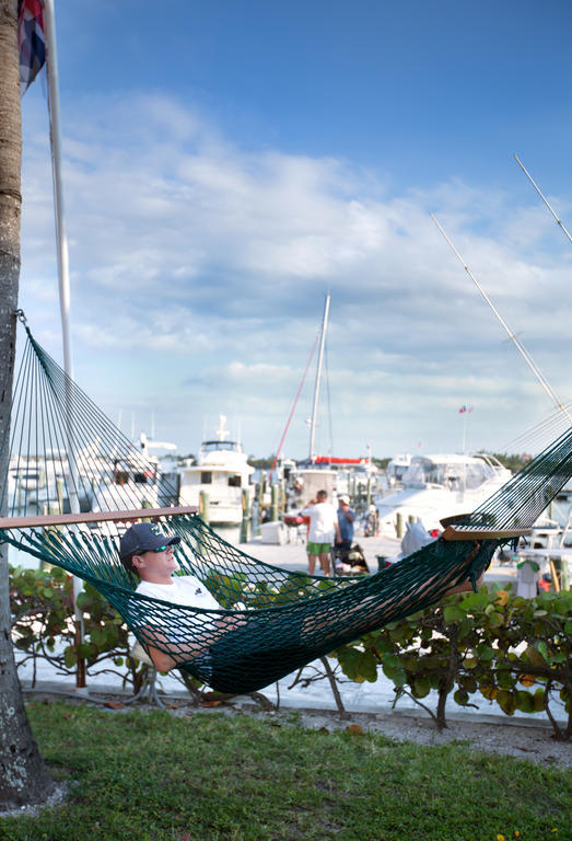 Paradise Harbour Club & Marina 나사우 외부 사진